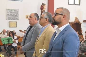 Misa y procesión religiosa en Cazadores/Francisco Javier Santana.